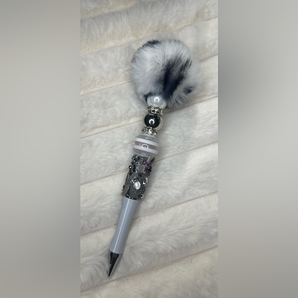 Elegant Gray and Silver Beaded Accessory Pen. Journal in style!